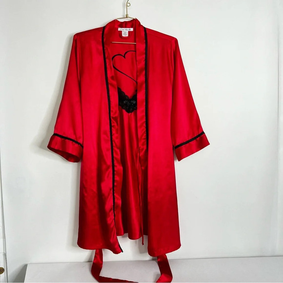 Linea Donatella Robe/Chemise Set Crimson Red Size Medium Polyester - Picture 1 of 12
